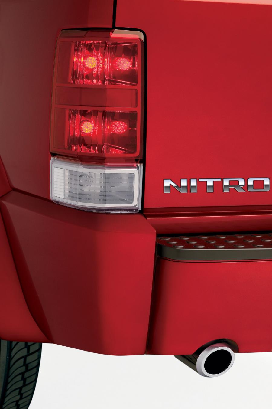 Детали экстерьера Dodge Nitro Concept (KA) 2005 года  (фото 12 из 24)